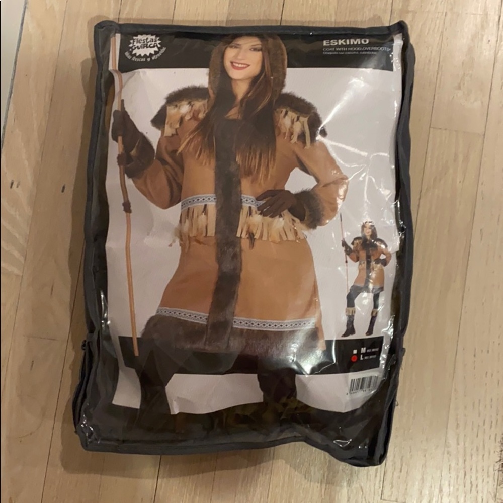 Women’s Eskimo costume